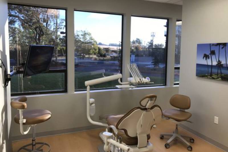 Dentist in CA